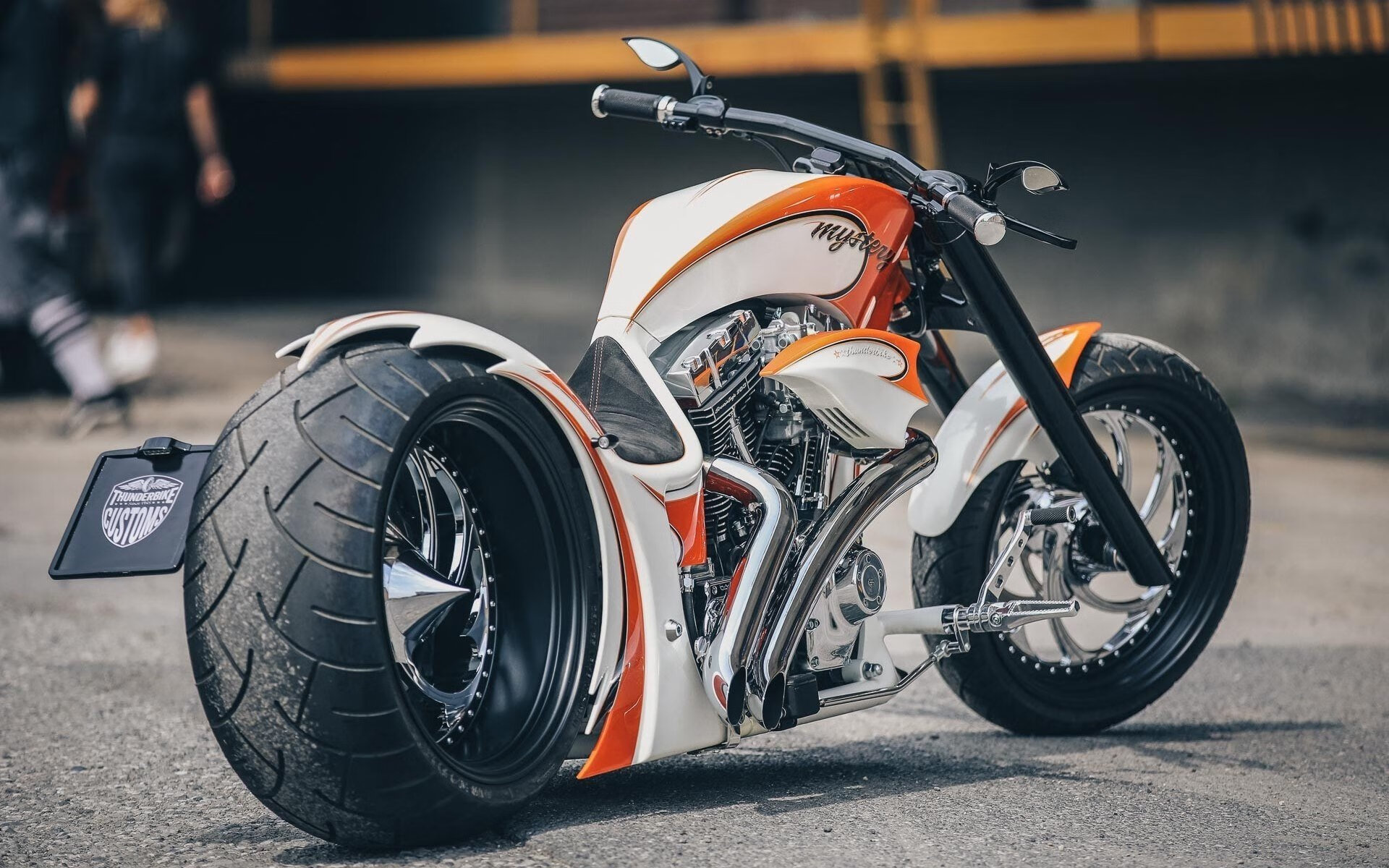 塔特的精准传球令对手防线无从应对，袋鼠队胜利之匙