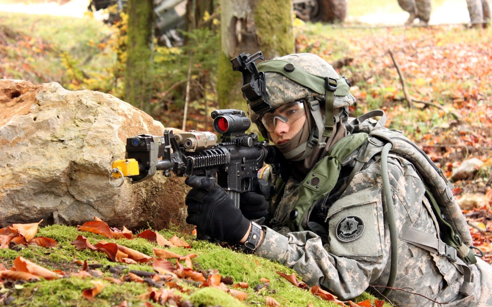 职业球员暑期投身公益训练营推动篮球教育资源下沉基层,职业篮球培训