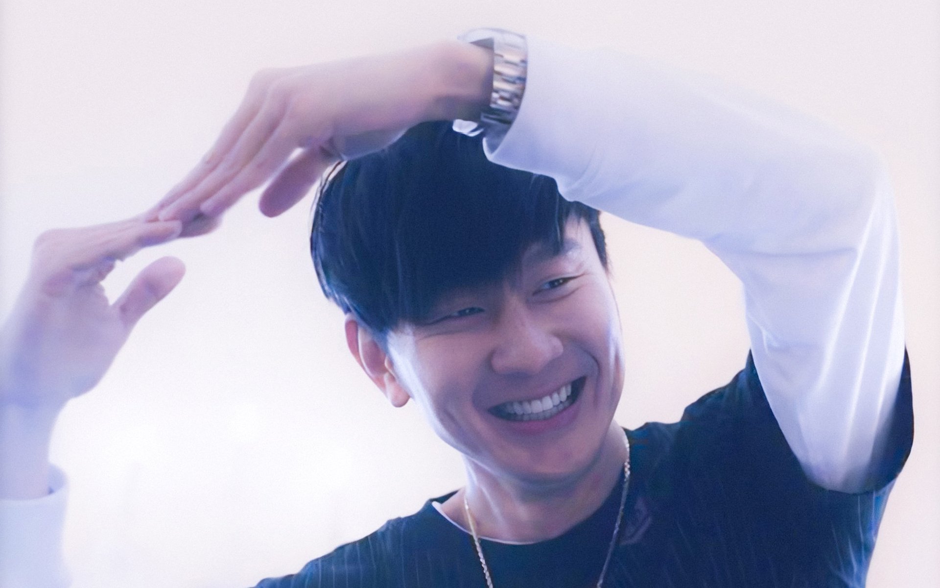 【一案两十年】楼梯护栏坍塌致死21人 原责任人再审失败,楼梯护栏案判决书